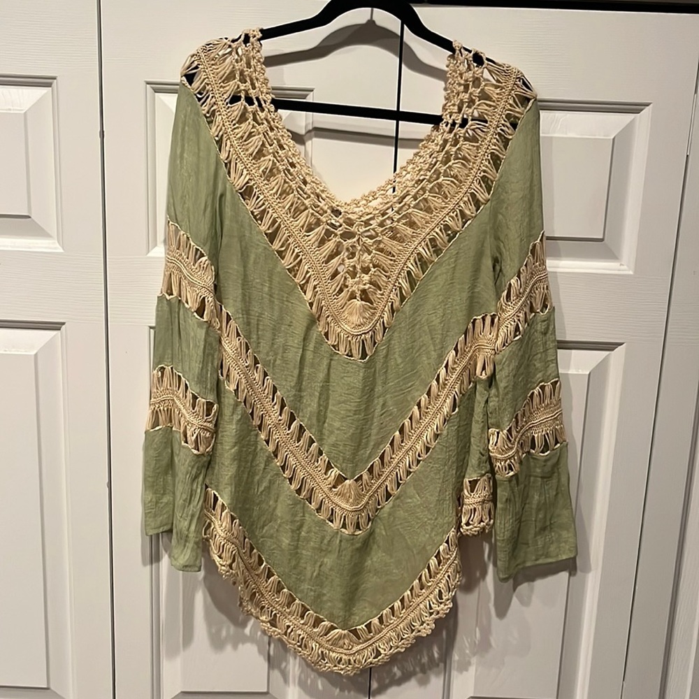 Umgee brand summer top!
